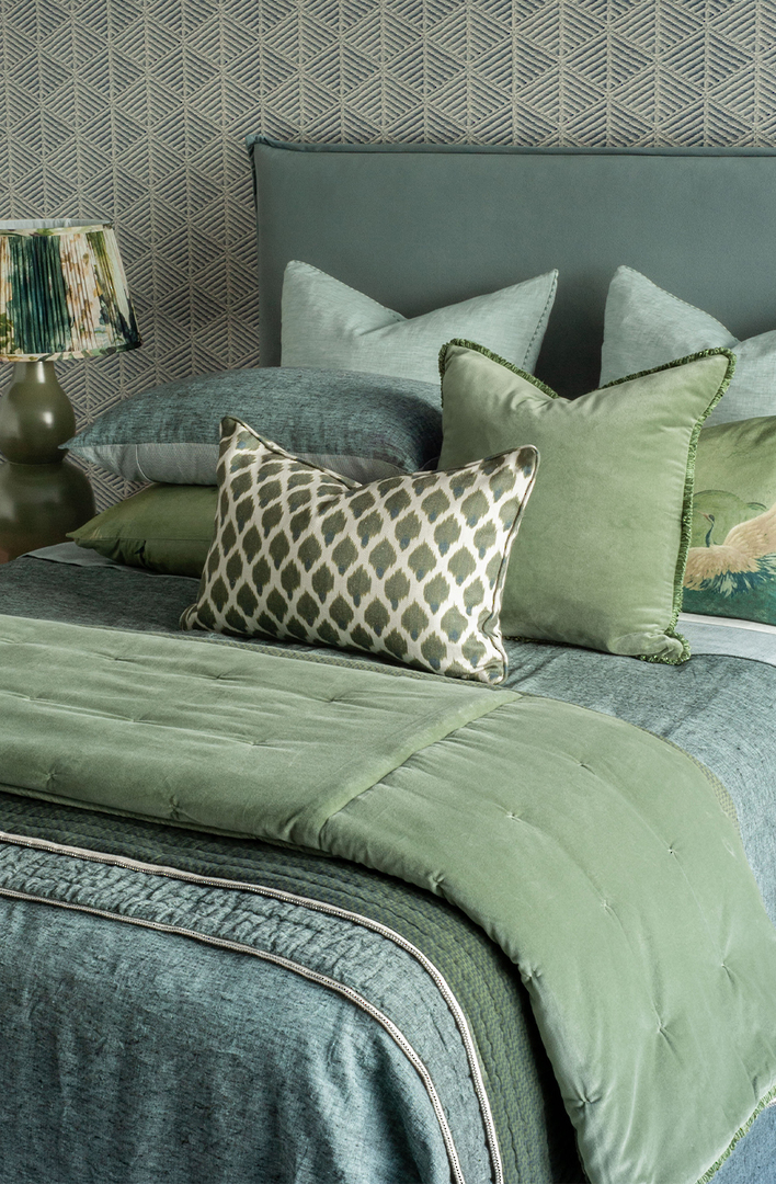 Bianca Lorenne Anello Spruce Comforter | Luxury Velvet Comforter NZ image 0